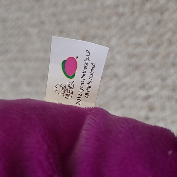 Universal Studios Barney Dinosaur Stuffed Toy - Picture 6 of 7